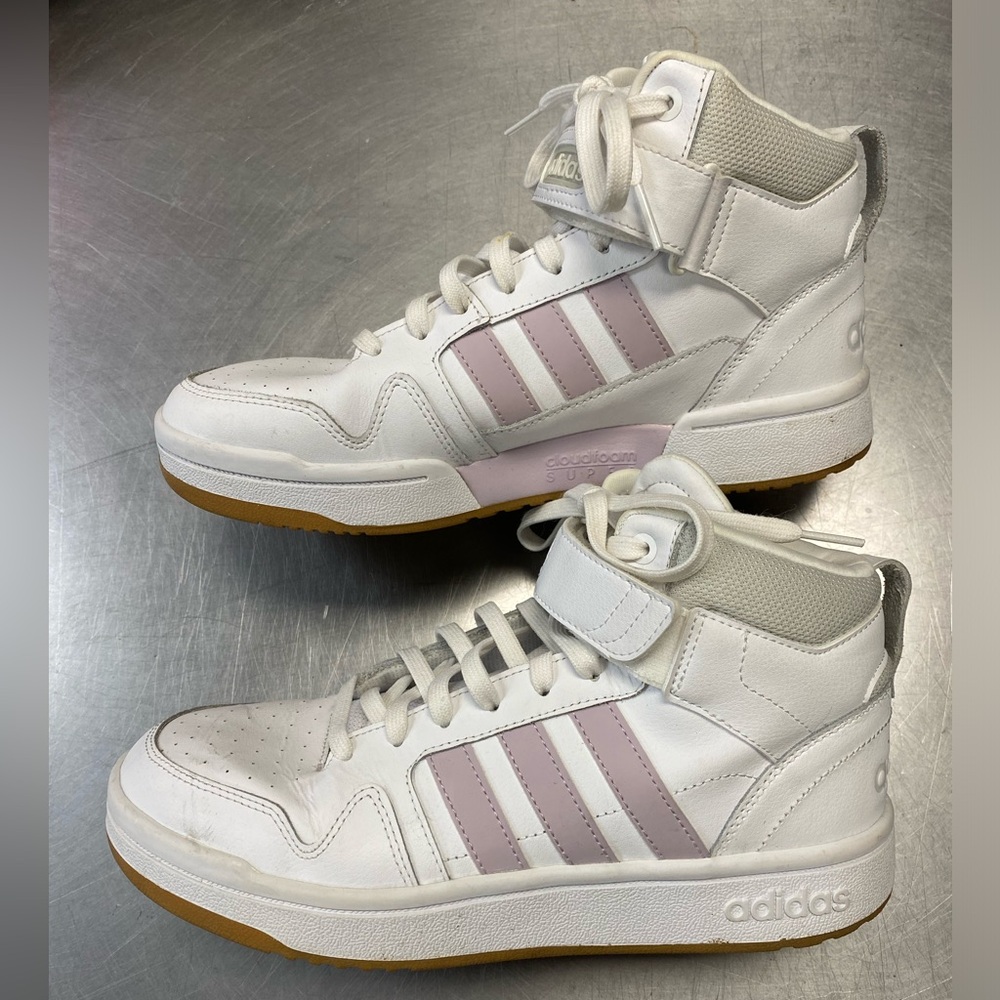 Adidas Women's Postmove Mid Basketball / Streetwear Shoe Size 9 White/Mauve/Gum.